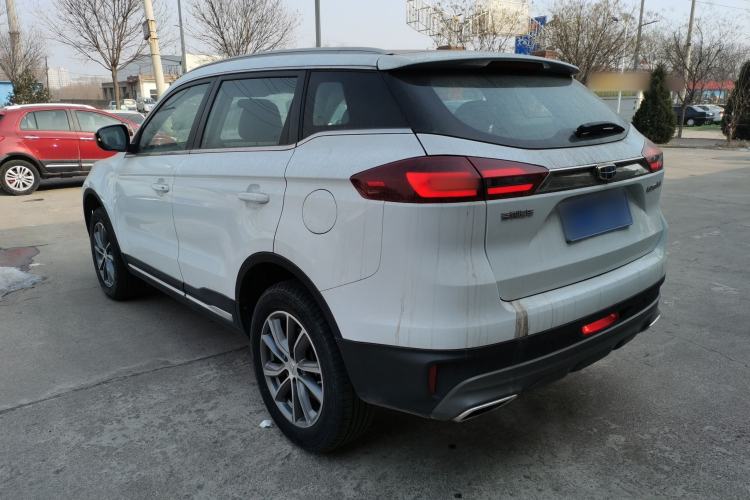 Used Geely Auto Emgrand X7 Sport 2018 1.8TD Automatic Two-Wheel Drive Smart Connect 4G Internet Edition
