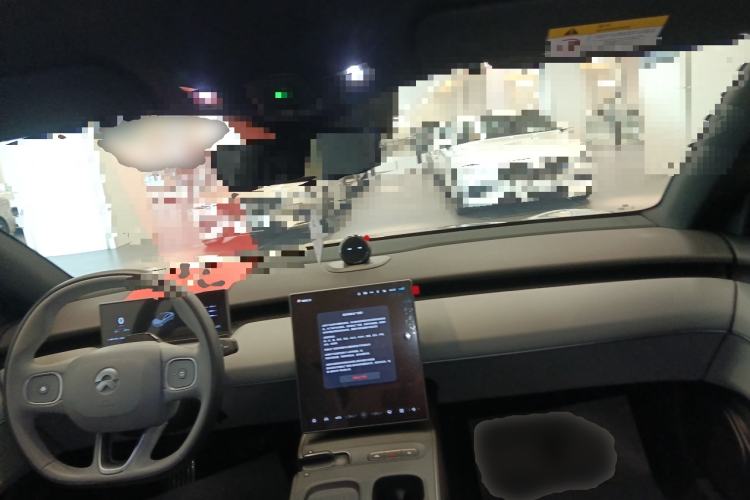 Used Nio ET5 2024 75 kWh Center Console