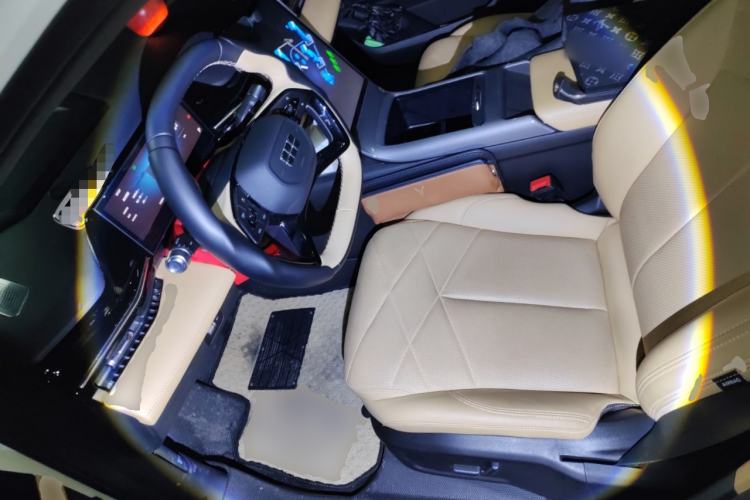 Used Geely Galaxy L6 2024 125km PLUS Dragon Edition
