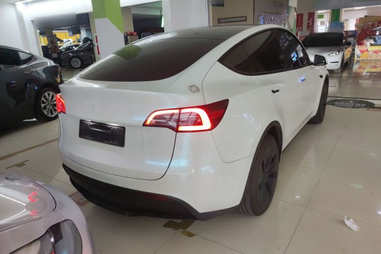 Used Tesla Model Y 2024 Rear-Wheel-Drive Version
