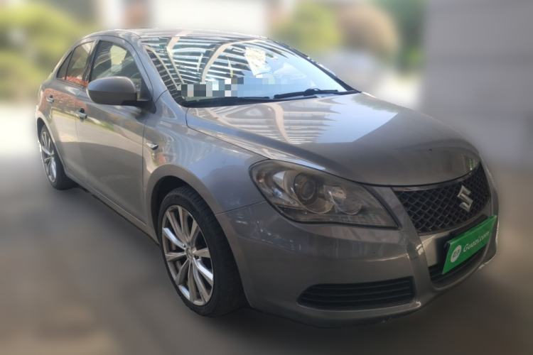 Used Suzuki Kizashi 2010 2.4L Two-Wheel Drive Standard Edition
