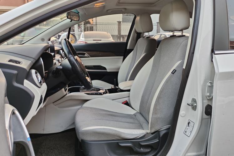 Used BAIC Beijing EU5 2018 R500 Smart Wind Edition