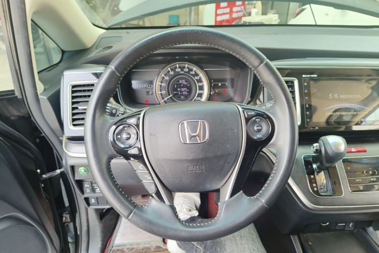 Used Honda Elysion 2016 2.4L Style Edition
