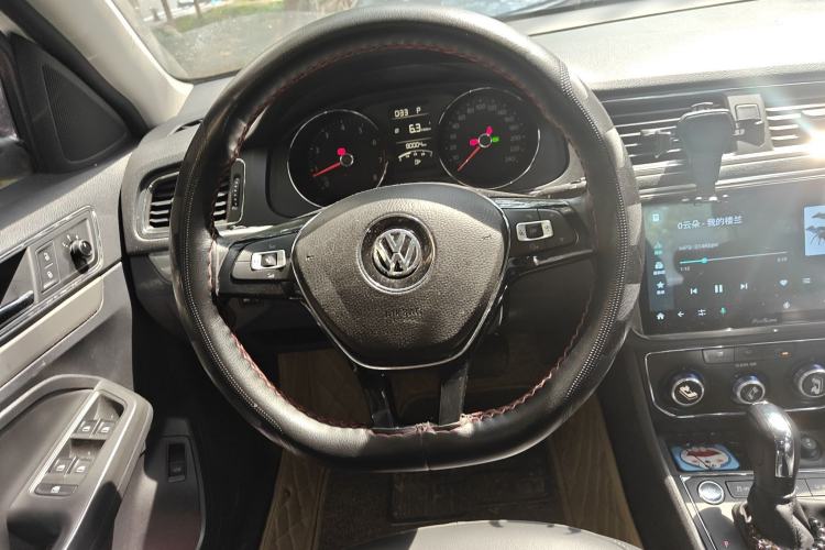 Used Volkswagen Lavida 2017 1.6L Automatic Comfort Edition