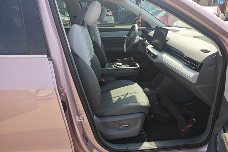 Used Bestune Yueyi 03 2025 565km Premium Edition Right Front Seat