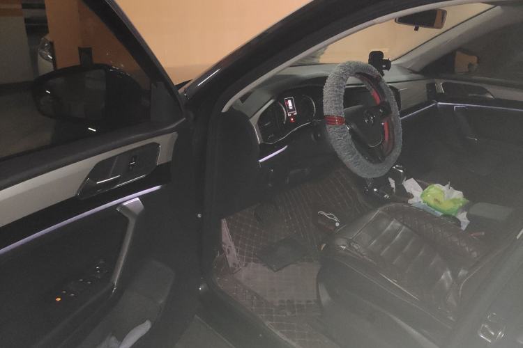 Used Volkswagen Tayron 2019 330TSI Two-Wheel Drive Luxury Model China VI Standard Driver Seat