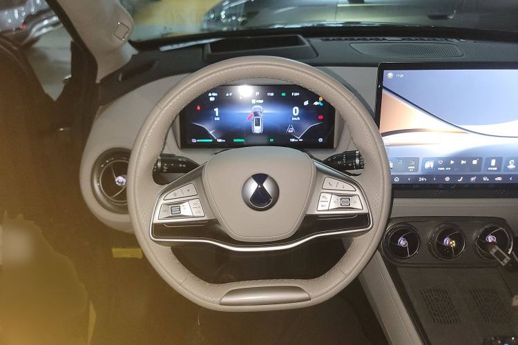 Used Denza N8 2023 Four-Wheel Drive Ultra-Hybrid Flagship Seven-Seater Version
