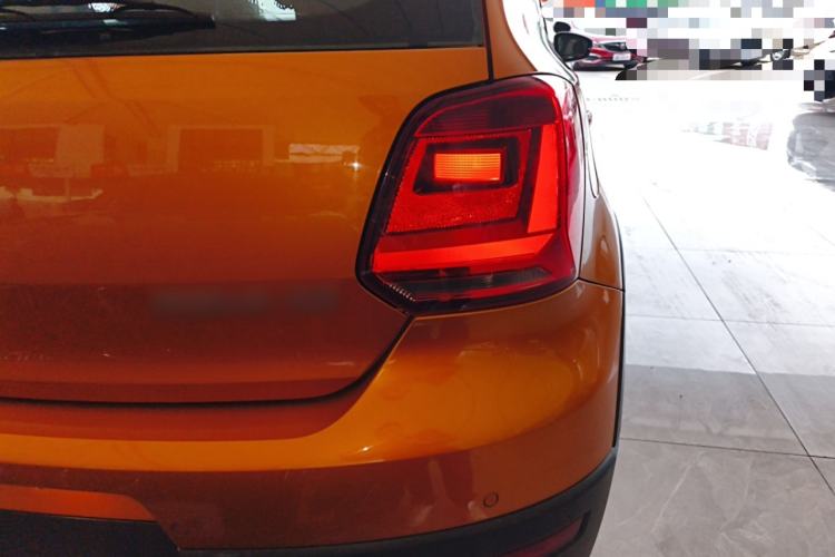 Used Volkswagen Polo 2014 1.6L Cross Polo Automatic