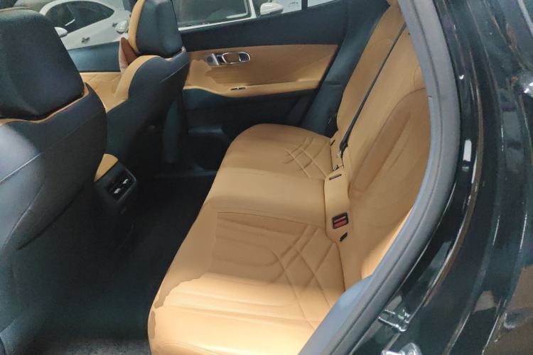 Used Geely Galaxy Galaxy Xingjian 7 EM-i 2025 120km Exploration+ Version