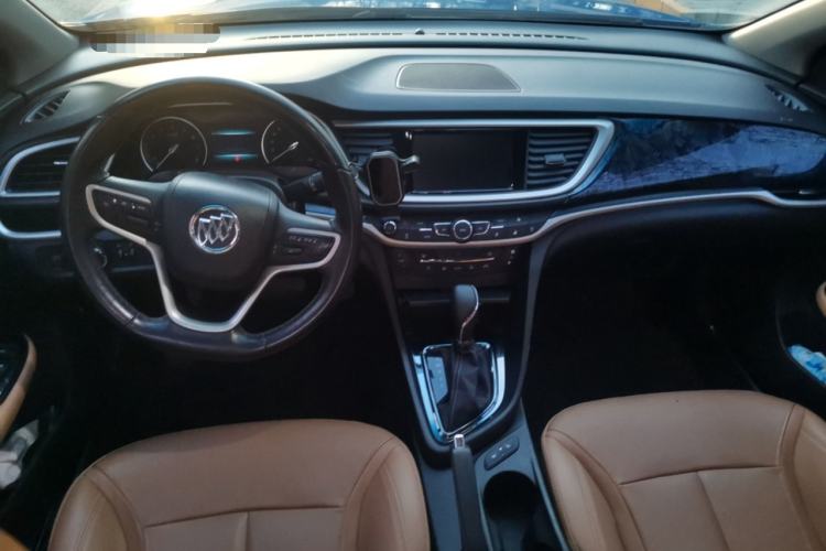 Used Buick Excelle GX 2018 18T Automatic Flagship Model Center Console