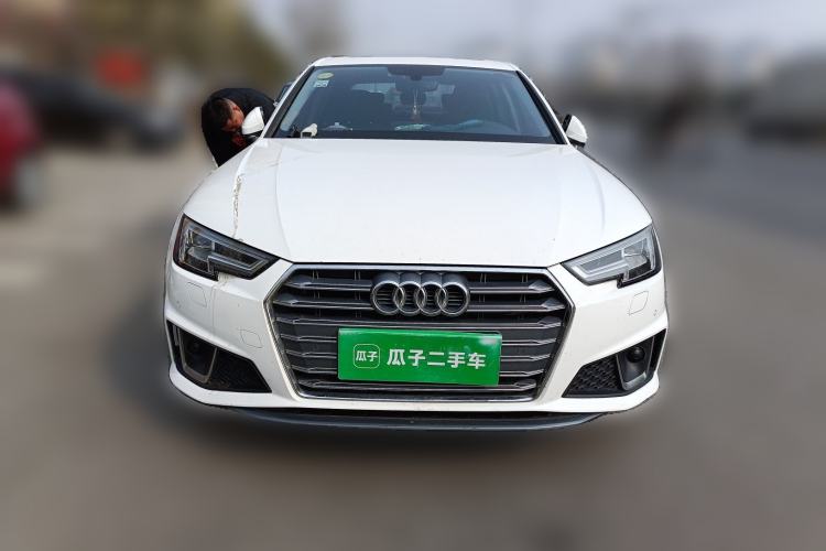 Used Audi A4L 2018 30th Anniversary Edition 40 TFSI Fashion Model
