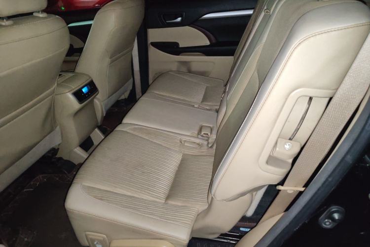 Used Toyota Highlander 2015 2.0T Four-Wheel Drive Elite Edition 7-Seater
