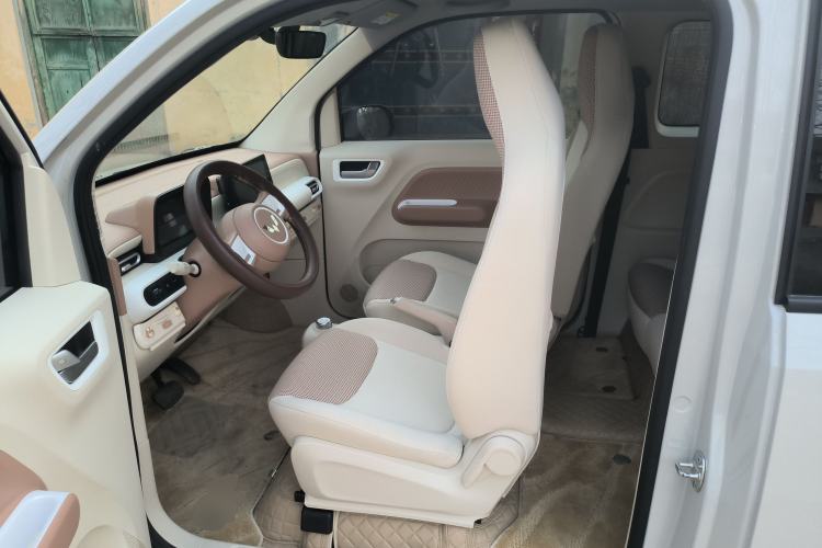 Used Wuling Hongguang MINIEV 2024 3rd Generation 215km Youth Edition Left Front Seat