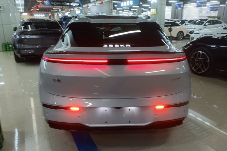 Used Zeekr 007GT 2025 Long-Range Rear-Wheel Drive Intelligent Driving Version 100 kWh
