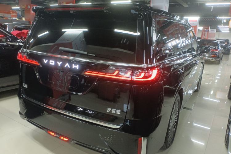 Used VOYAH Dream 2025 PHEV Four-Wheel-Drive Flagship Version – Qiankun Edition Rear Right 45 Deg