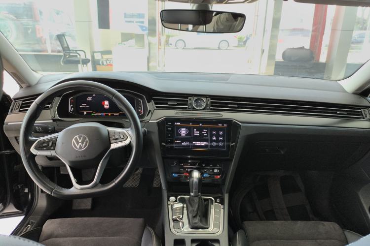 Used Volkswagen Magotan 2020 330TSI DSG Luxury Edition
