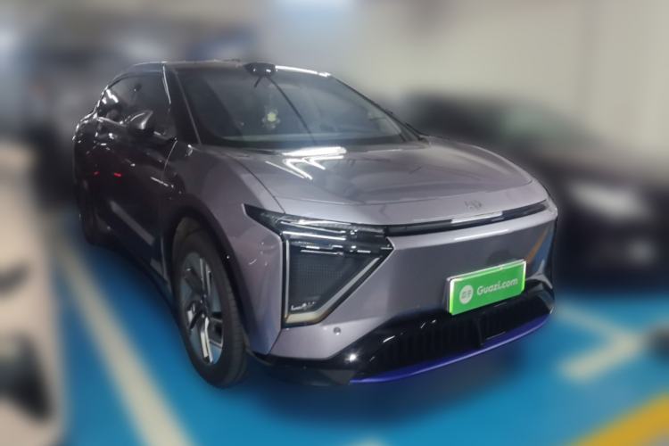 Used HiPhi Y 2023 560 km Pioneer Edition Front Right 45 Deg