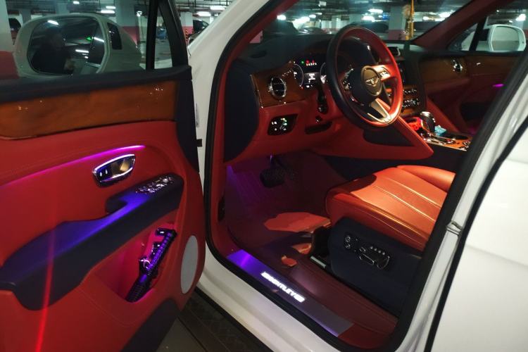 Used Bentley Bentayga 2021 4.0T V8