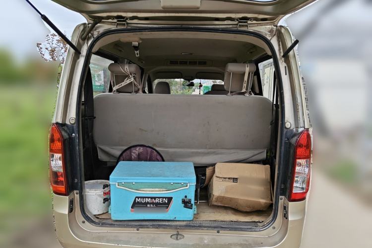 Used Wuling Rongguang V 2016 1.5L Standard Version
