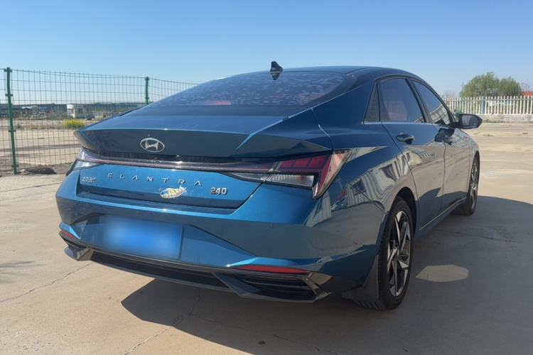 Used Hyundai Elantra 2021 1.5L CVT LUX Prestige Edition
