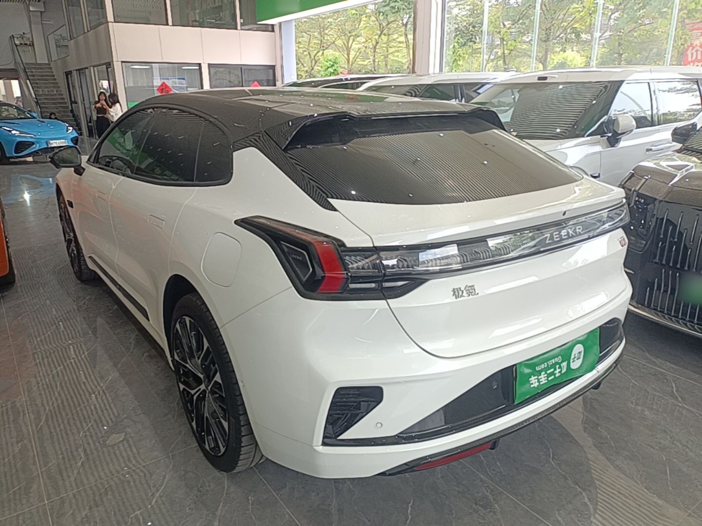 Zeekr 001 2026 Model 103° Four-Wheel Drive Ultra+ Version — снимка 4