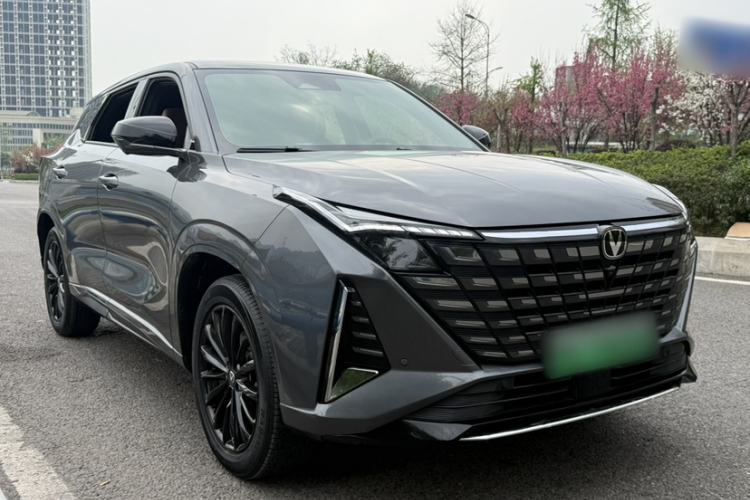 Used CHANGAN UNI-Z New Energy 2024 Blue Whale Smart Electric iDD 125km Leading Model Exterior 4