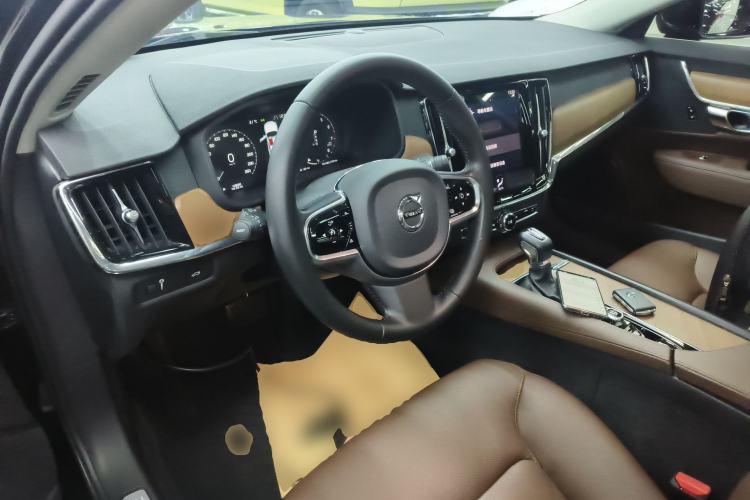 Used Volvo S90 2020 Facelifted T5 Zhiyi Luxury Edition Center Console