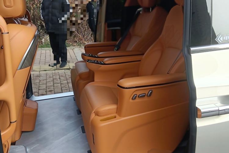 Used Wey Gaoshan 2025 Four-Wheel Drive Alpine 8
