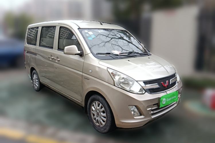 Used Wuling Rongguang V 2018 1.5L Standard Version Front Right 45 Deg