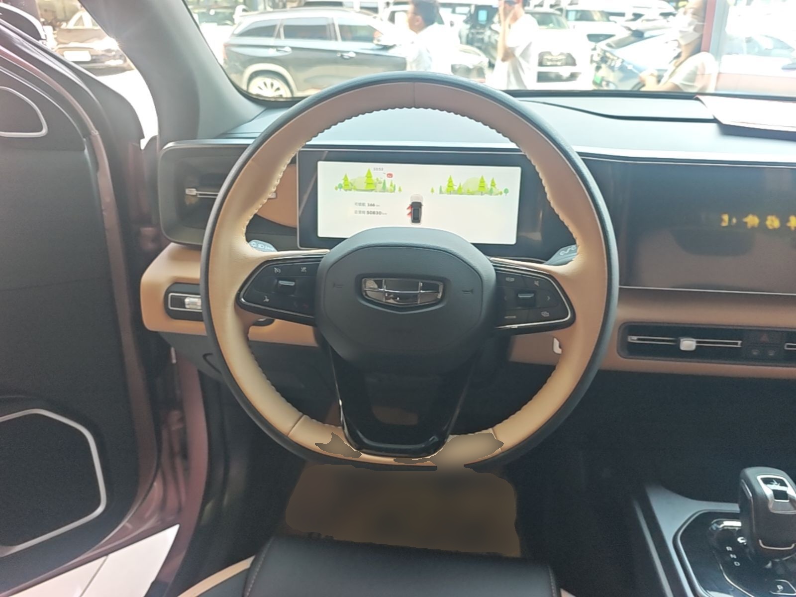 Geely Auto icon 2023 1.5TD Chocolate Smoothie Edition — снимка 17