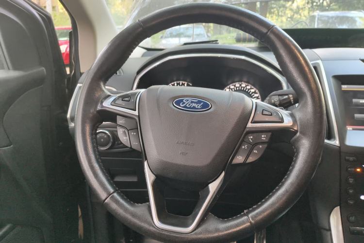 Used Ford Edge 2015 2.0T GTDi Four-Wheel Drive Prestige Model
