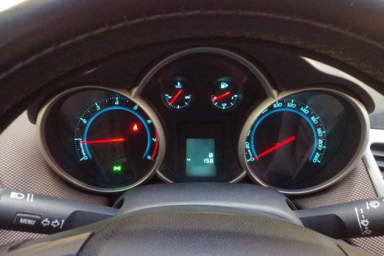 Used Chevrolet Cruze 2013 Hatchback 1.6L Manual Luxury Model
