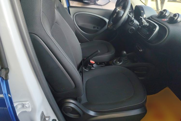Used smart forfour 2018 1.0L 52kW Passion Edition
