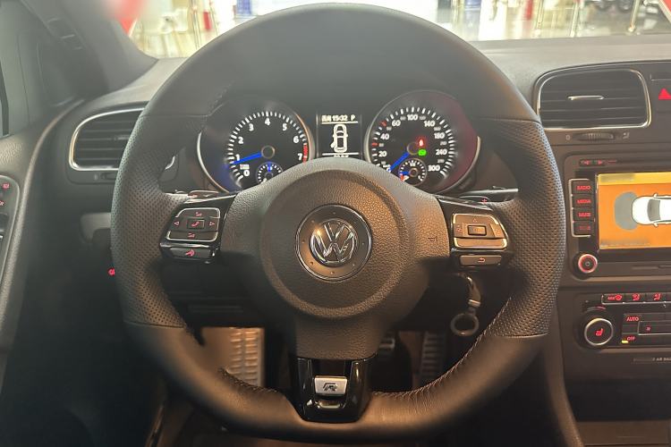 Used Volkswagen Golf 2011 2.0 TSI R
