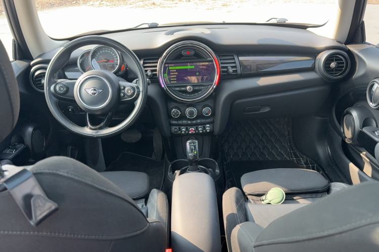 Used MINI MINI 2019 1.5T COOPER Classic Edition