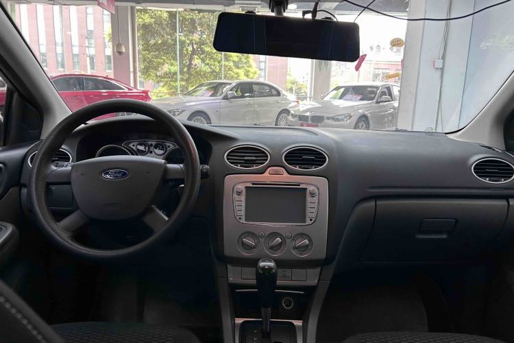 Used Ford Focus 2013 Hatchback Classic 1.8L Automatic Base Model Interior 5