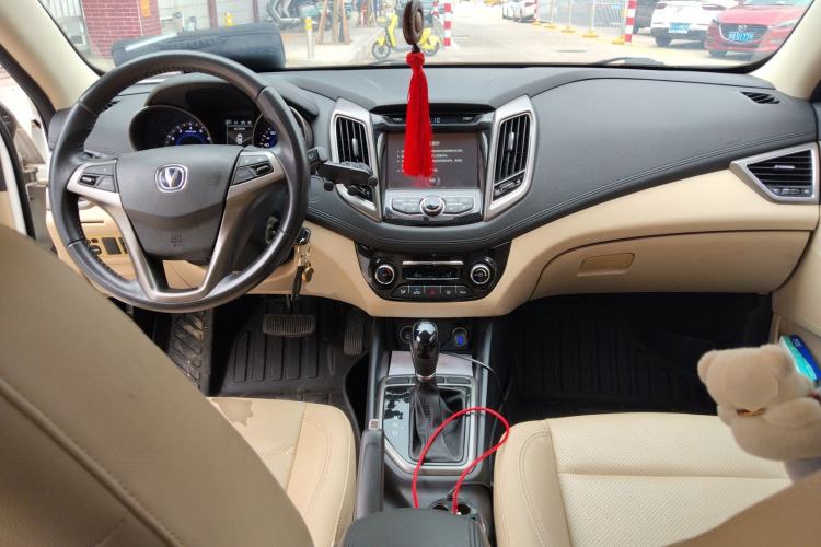 Used CHANGAN Eado 2016 1.6L Automatic Trend Model Center Console