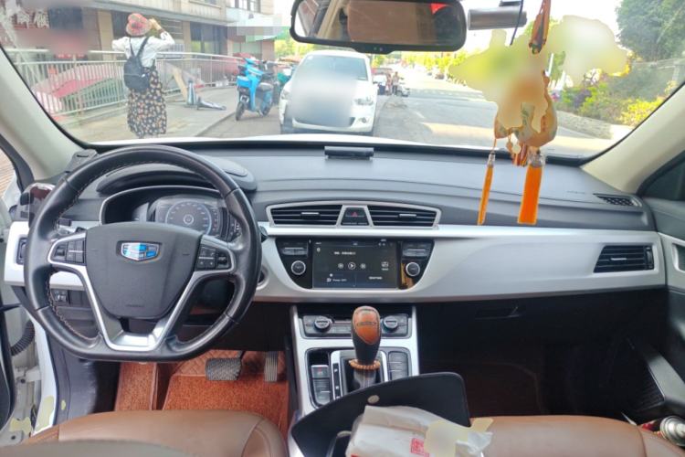 Used Geely Auto Emgrand X7 Sport 2016 1.8TD Automatic ZhiZun Version Center Console