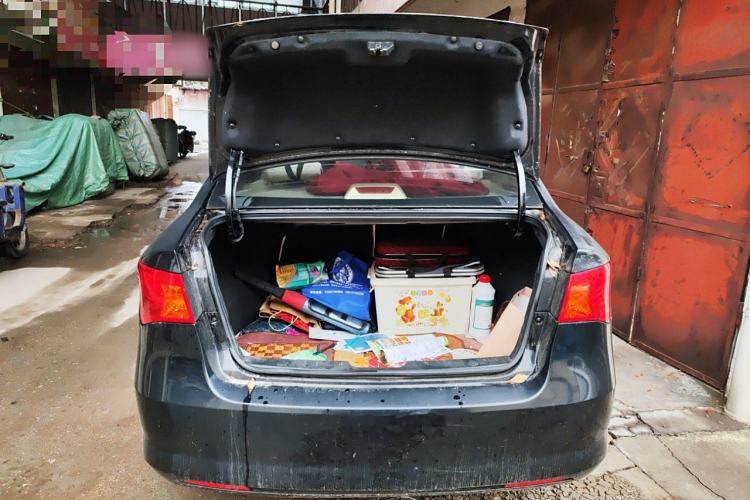 Used Roewe 350 2013 350S 1.5L Manual Xunchi Edition
