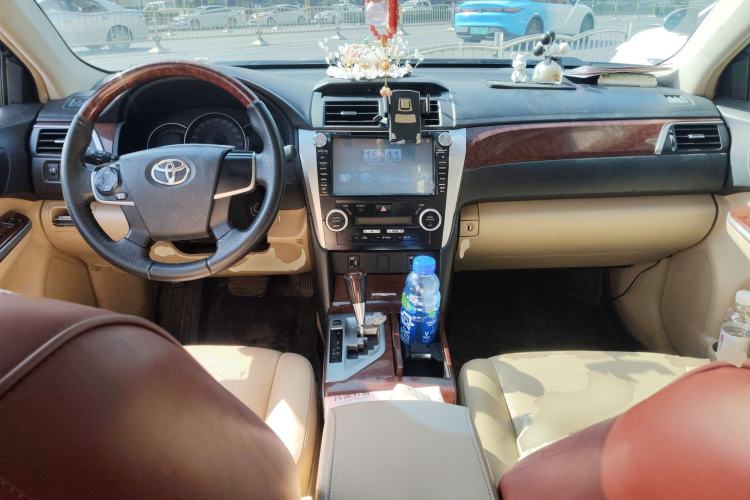 Used Toyota Camry 2013 2.0G Comfort Edition Center Console