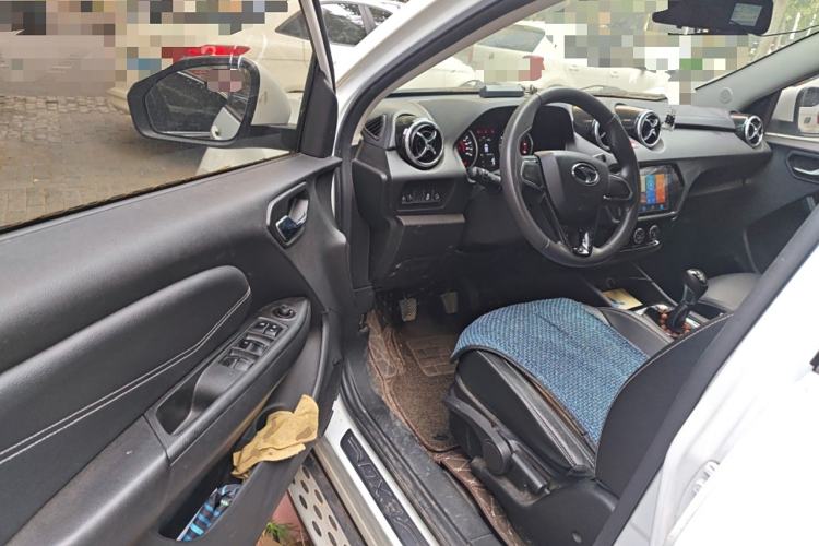 Used Soueast DX3 2019 1.5L Manual Luxury Model China VI Standard
