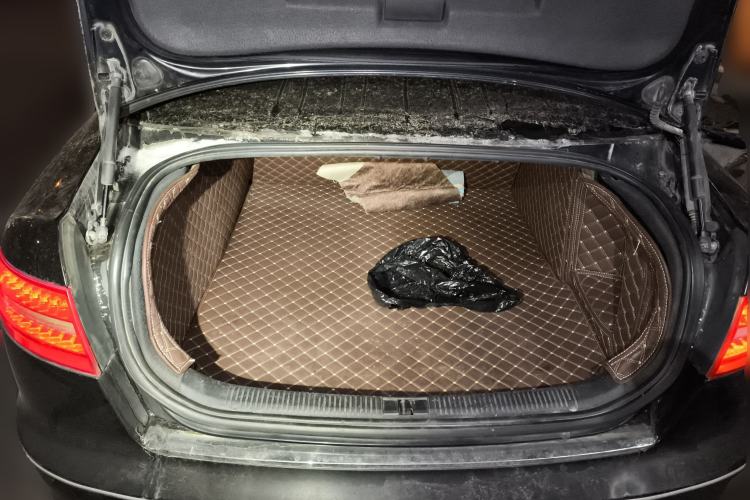 Used Audi A6L 2011 2.0 TFSI Automatic Standard Edition Trunk