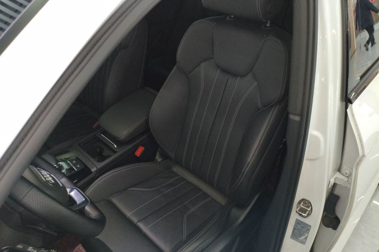 Used Audi Q5L 2023 40T Luxury Dynamic Model