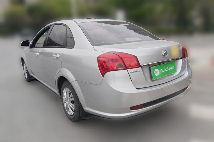 Used Buick Excelle 2015 1.5L Automatic Classic Model
