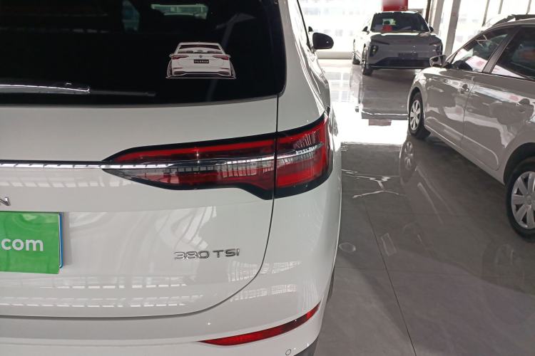 Used Volkswagen Viloran 2022 380TSI Prestige Edition
