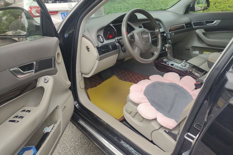 Used Audi A6L 2011 2.8 FSI Comfort Model
