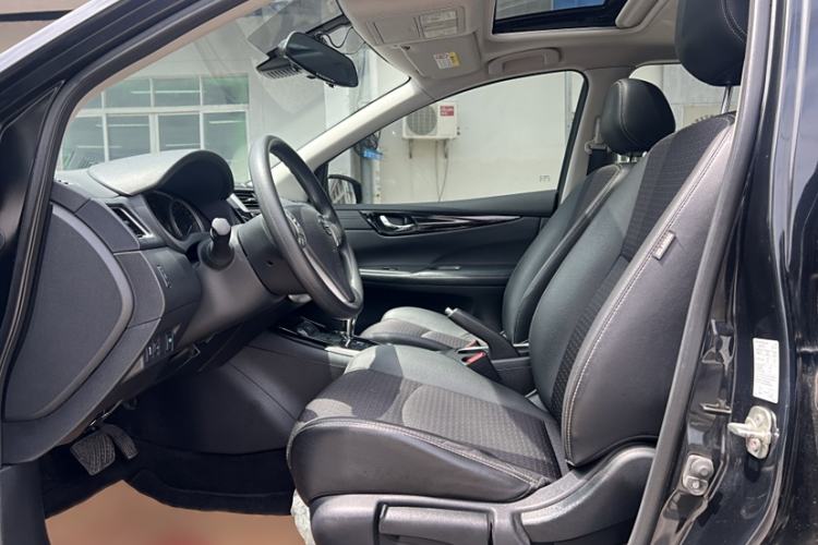 Used Nissan Tiida 2019 1.6L CVT Smart Drive Version China VI Standard