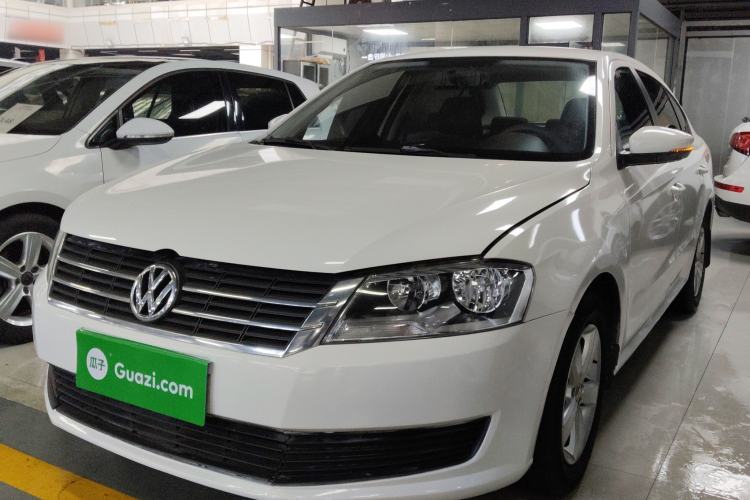 Used Volkswagen Lavida 2013 Revised Classic 1.6L Automatic Fashion Edition