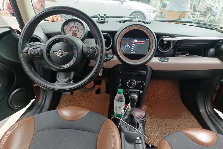 Used MINI MINI 2011 1.6L COOPER Fun