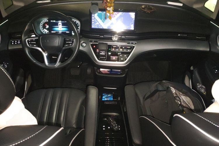 Used Roewe iMAX8 2021 400TGI Supreme Series Prestige Edition Center Console